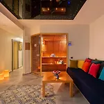 Azuu Boutique Hotell