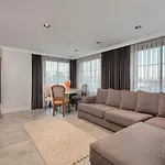 Hotell Azuu Boutique