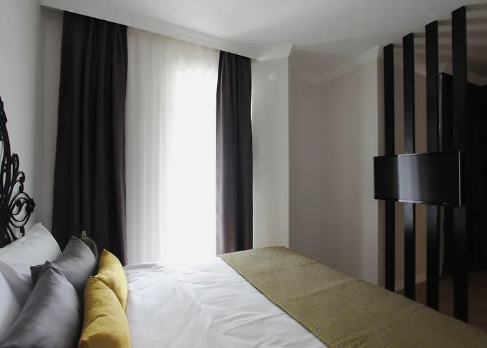 Hotel Azuu Boutique 3*