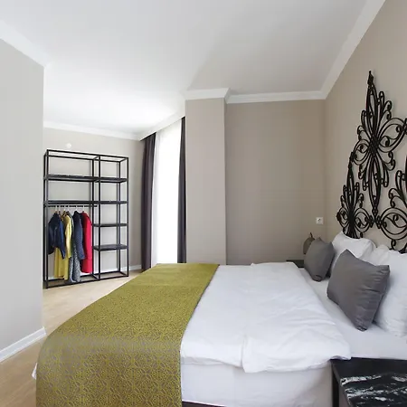 Azuu Boutique Hotel