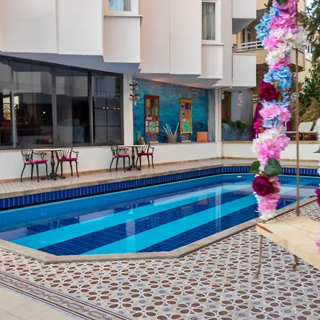 Hotel Azuu Boutique 3*