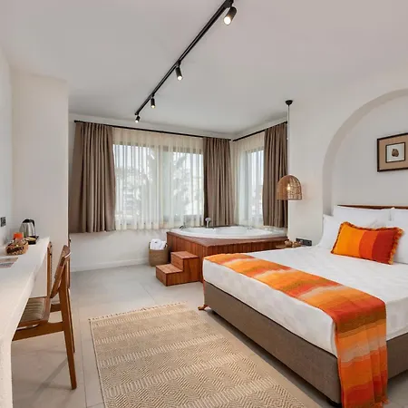 Azuu Boutique 4*
