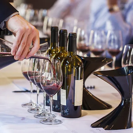 Azuu Boutique Hotel 3*