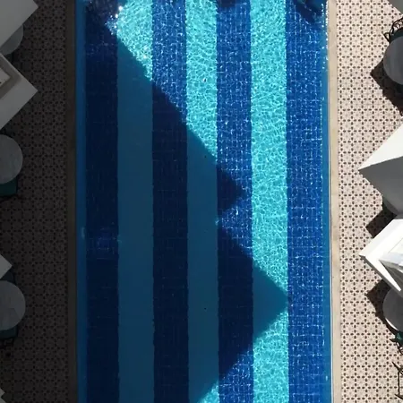 Azuu Boutique Hotel 3*