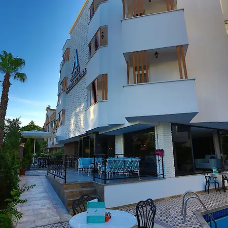 Hotel Azuu Boutique 4*