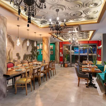 فندق Azuu Boutique